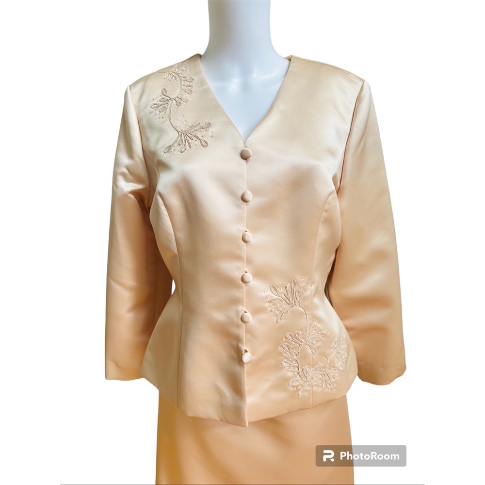 Donna Morgan Vintage Embroidered Satin Skirt Suit, NWOT, 12